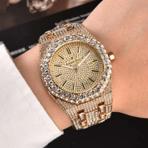 Luxury Diamond Men Women Watches Gold Watch Ladies Wrist Watch Luxury Rhinestone Unisex Bracelet Watches Female Clock 2025 New